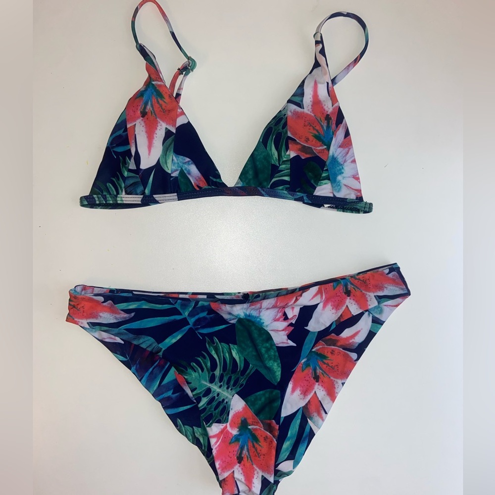 Floral bikini set